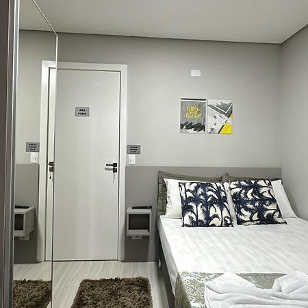 09- Studio Lindamente Decorado! Ideal Para Casal!!! 쿠리치바 외부 사진