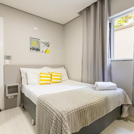 09- Studio Lindamente Decorado! Ideal Para Casal!!! 쿠리치바 외부 사진