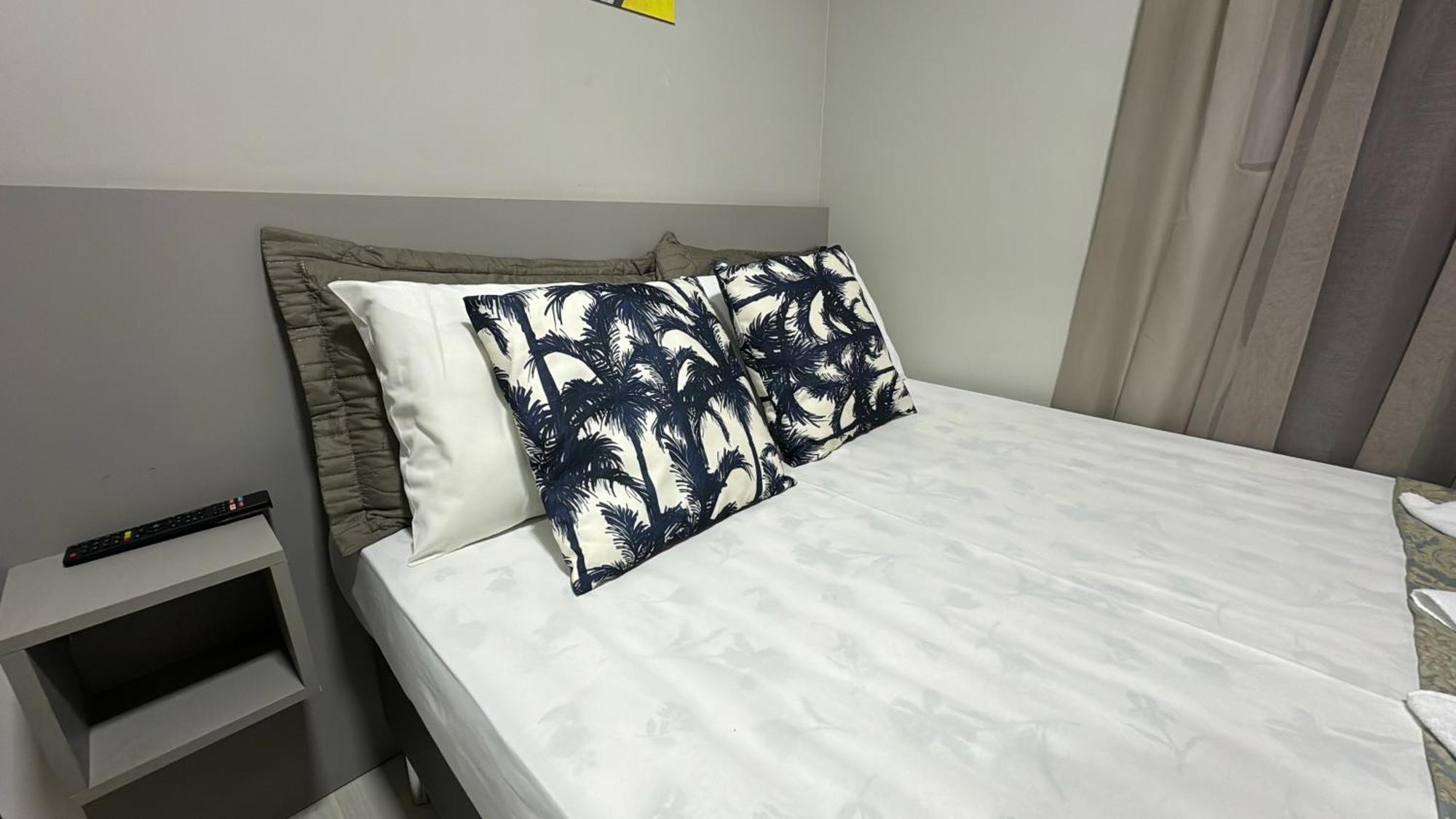 09- Studio Lindamente Decorado! Ideal Para Casal!!! 쿠리치바 외부 사진
