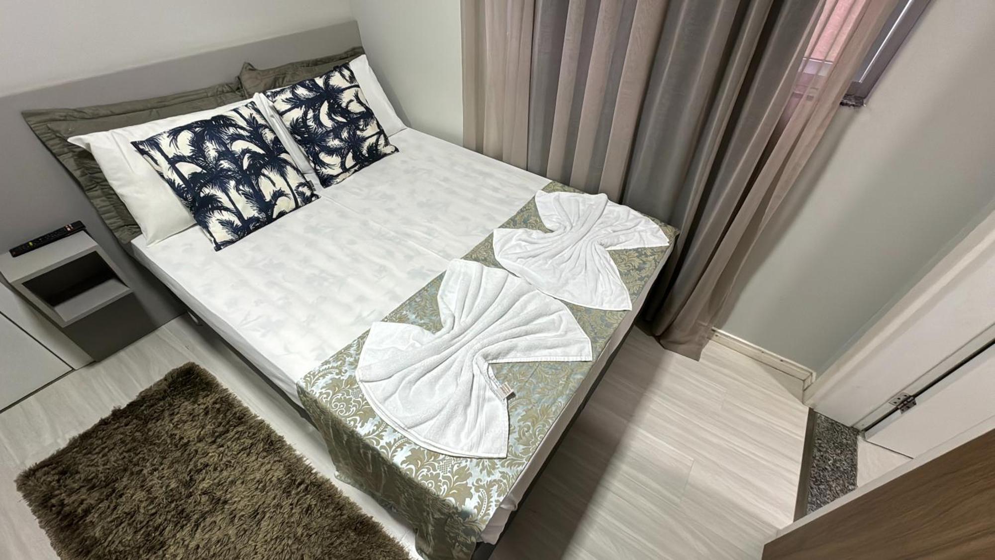 09- Studio Lindamente Decorado! Ideal Para Casal!!! 쿠리치바 외부 사진